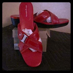 Easy Spirit Red Patent Slides 11 Narrow